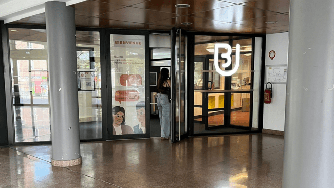 University Law and Management Library – a quiet place to study – Building B